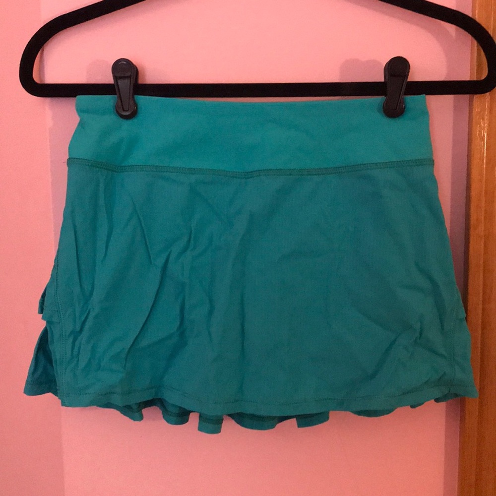 ✰ ivivva tennis skort